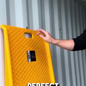 Organize Your Shipping Container Effortlessly with Our Magnetic Hooks! 🔧 | USA Containers