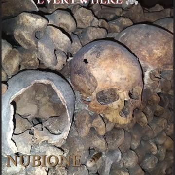💀☠️The Paris Catacombs are a network of underground ossuaries beneath Paris, France 😆💀💀