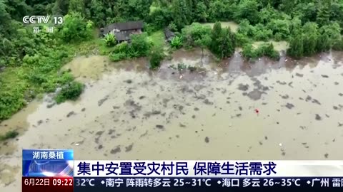 Hundreds evacuated in southern China as severe flooding persists