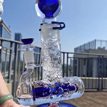 Phoenix Star Freezable Glycerin Bong with Inline Perc in Action #bongguy #stonerfam