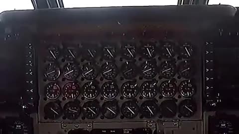 🤯✨ Watch the Precise Art of Refueling a B-52! | FeedMyCuriosity