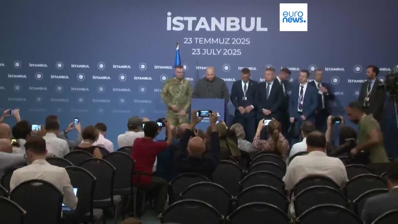 NOTIZIE DAL MONDO Colloqui di pace Russia-Ucraina a Istanbul,Turchia del 23 luglio 2025:Kiev propone vertice tra leader entro la fine di agosto 2025 Si è tenuto al Palazzo Ciragan di Istanbul il terzo round di colloqui di pace tra Russia e Ucraina