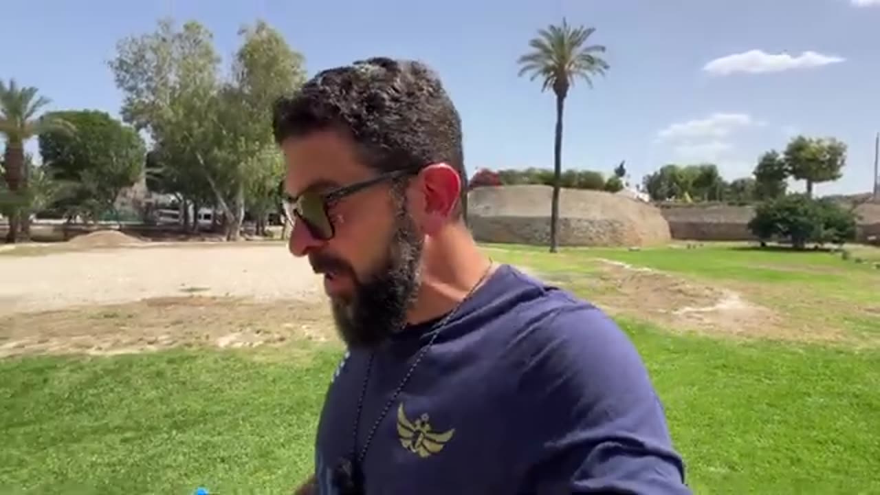 WaPo; Russia weakening, Trump softening. Putin wants 7 regions. Simion warns Maidan. Return of Boris