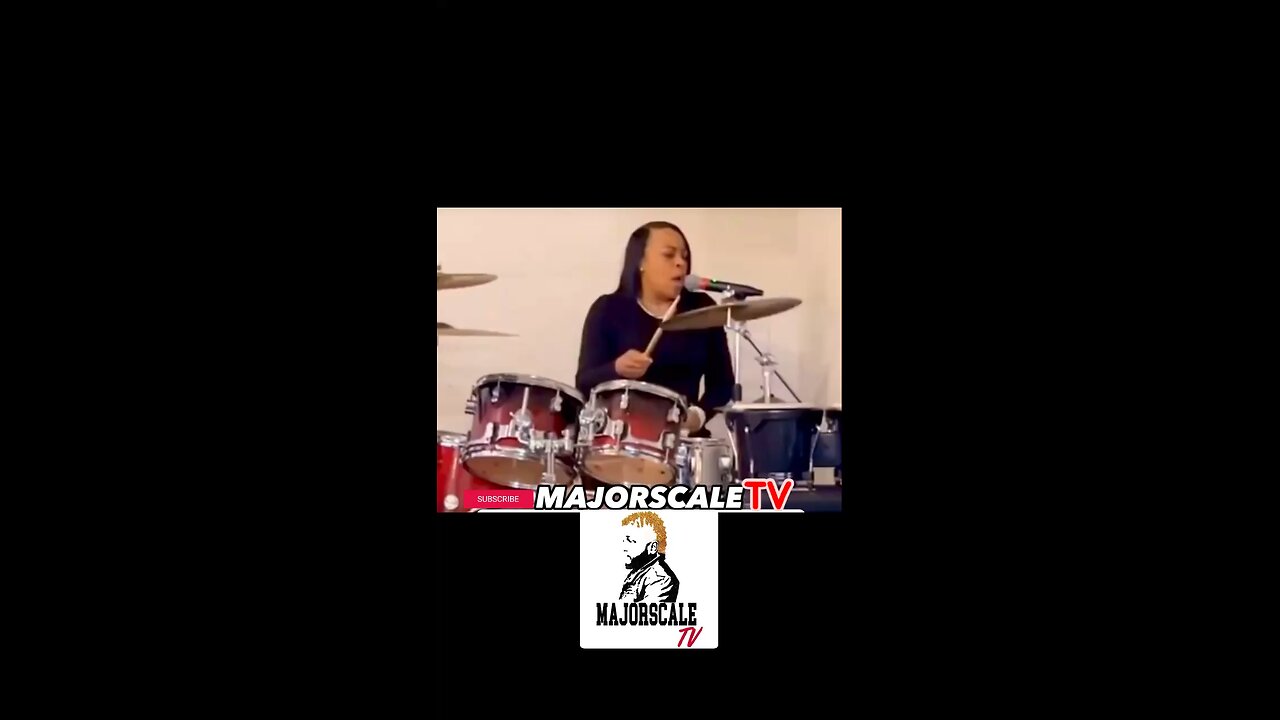 Ministering while playing the drums, I love it 🫶🏾🥁🎶🎵🥁 #femaledrummer #majorscaletv