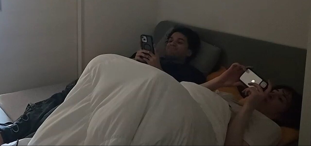 IP2 Stories - Darius Argues With Xena For Doing a Jewicidal Gesture! Cops Come