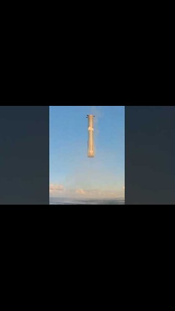 Watch as SpaceX Super Heavy Booster B15.2 splashes down