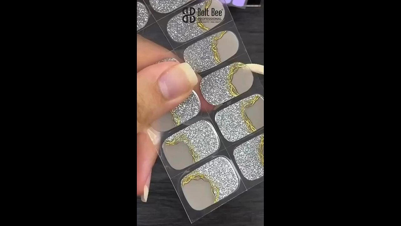 BoltBee Presson Nails