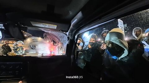 👮‍♂️ 🇺🇸 Vehicle carrying Nick Sortor and Cam Higby speeds off after