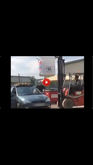 This guy thinks he is going to move a one ton bag of sand ON TOP of his FORD FOCUS. 😳😆