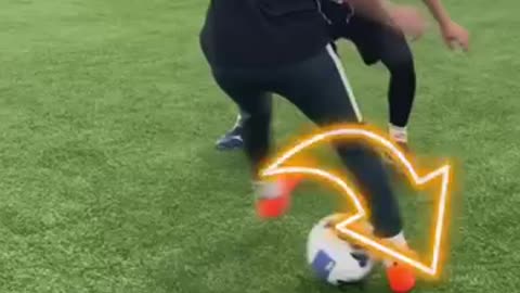 Shocking: Skill tutorial#naymarskills #soccerskills #soccertraining #footballpla