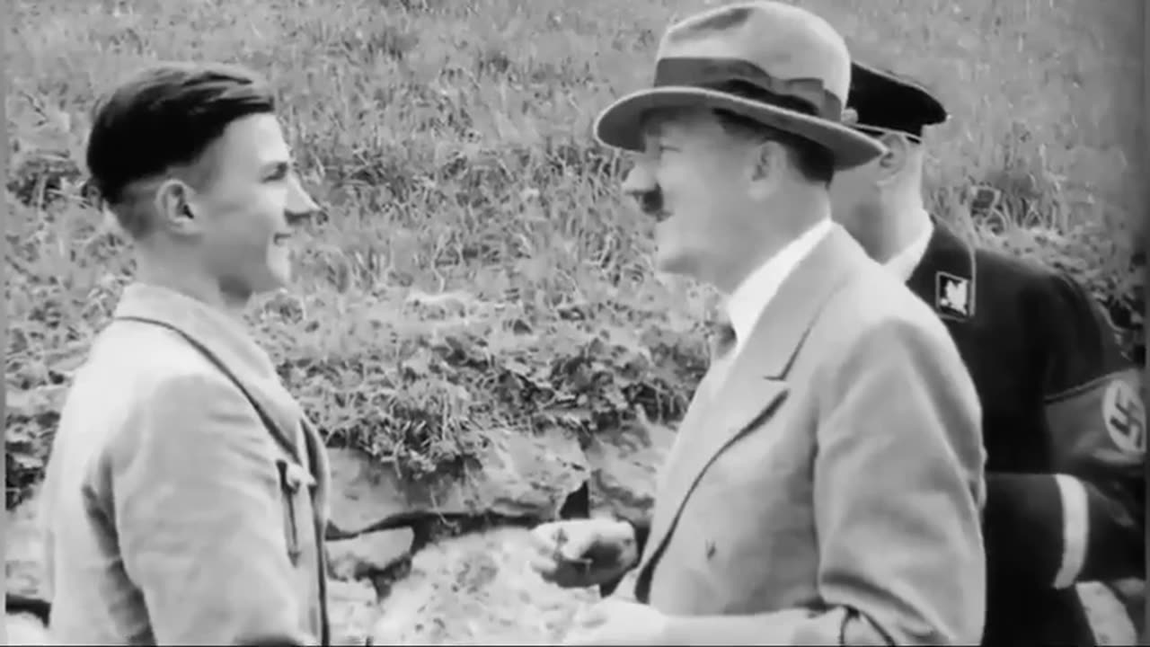 2 Enlightened Beings: Wagner & Hitler (Music Video) @ derangeddespot