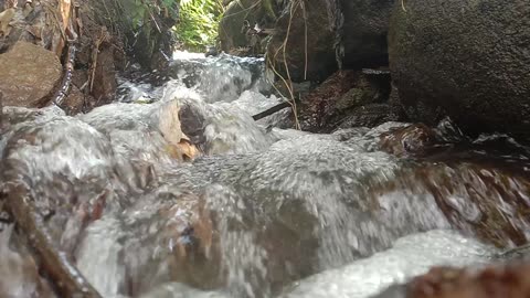 Peaceful Flowing Stream Sound