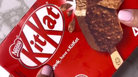 Kit Kats chocolate🍫