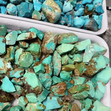 250617-11 Turquoise Rough: Touch the Geological Pulse of Hundreds of Millions of Years