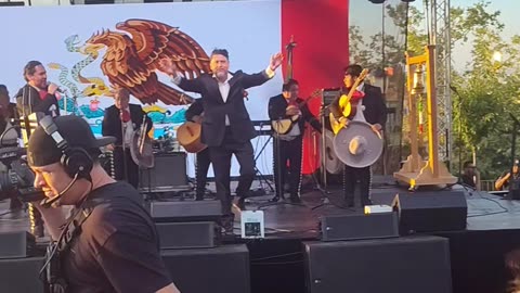 Tenor mexicano Alfredo Carrillo celebra la Independencia de México en NYC. 4de4