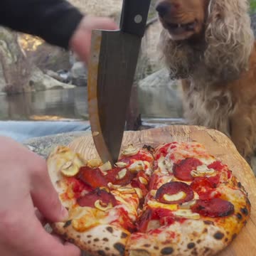 Handmade Pizza out in Nature 😍🔥