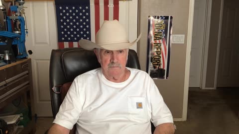 German ME 109 Pilot Chose Not To Kill Crippled B-17 Crew!