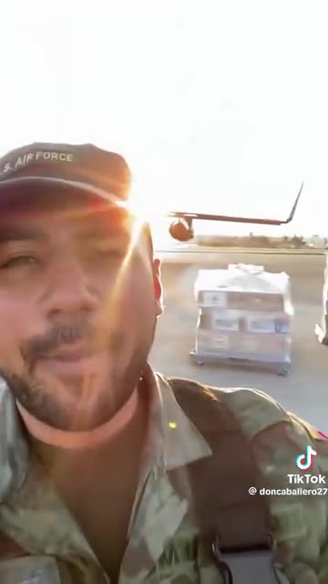 Venezuela: He’s saying “Look! We are already receiving humanitarian aid from the US"