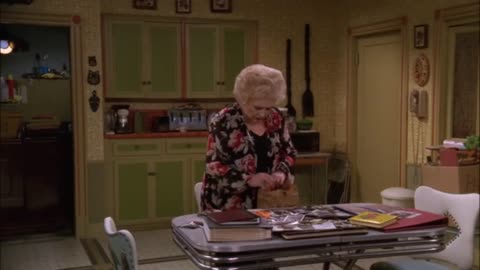 Everybody Loves Raymond - Season 1 - Episode 3 - I Wish I Were Gus