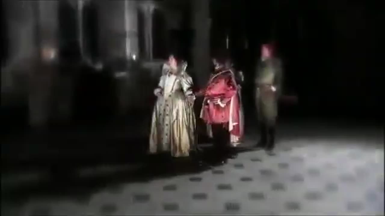 Queen Elizabeth 1: "Not a Man, But Not All Woman"