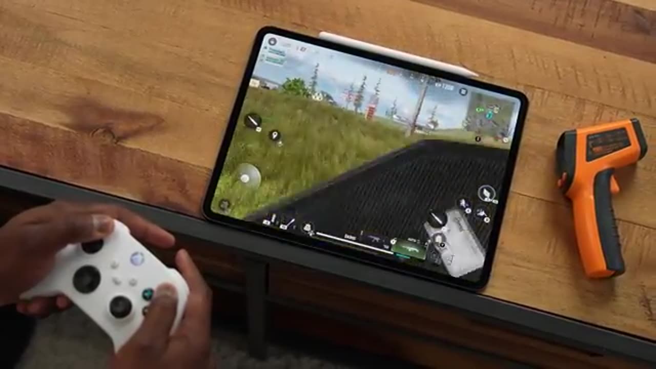 2024 iPad Pro Gaming!