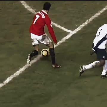 Never seen the skillful side of Cristiano Ronaldo????