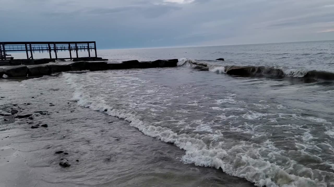 Fairuz Slowmotion Waves on a Beach