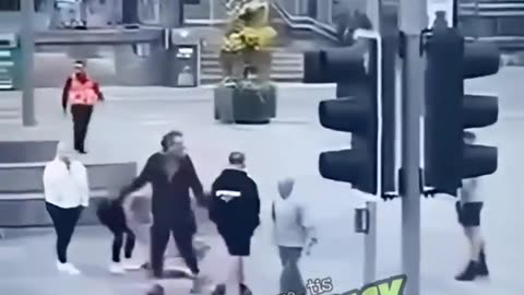 Indian gypsies attack Irish woman