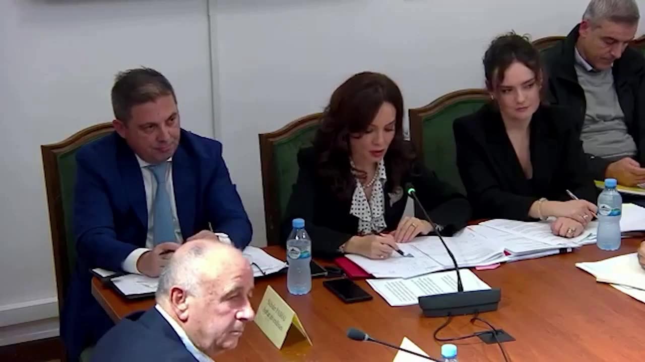 Spiropali ‘shfrytëzon’ momentin, thumbon Ballukun: Nuk ka të paprekshëm, kushdo qoftë