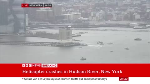 At least one dead in Hudson River helicopter crash in New York