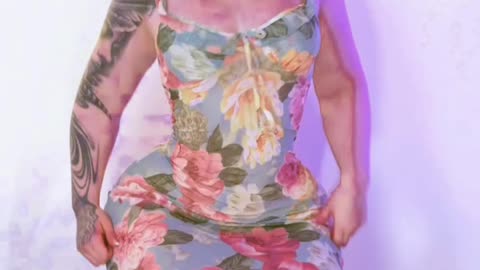 Hot lady🥰🥰big booty