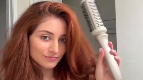 Being able to give myself a blowout in my home is literally the best thing ever!! 😍