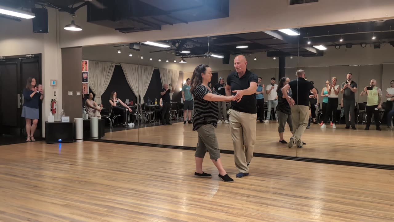 West Coast Swing @ Studio 22 with Wes Neese 20250423 210142667