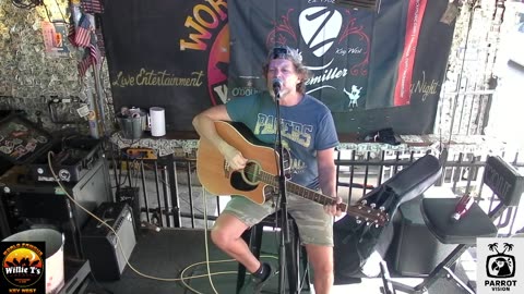 LIVE Music Everyday!