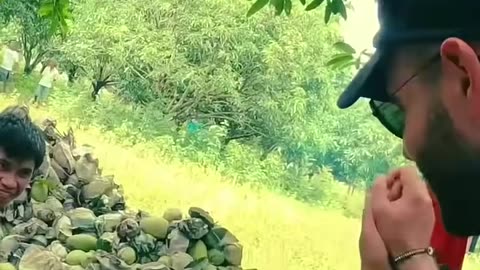 Finding girlfriend in Philippines (in 10sec)