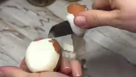 To peel an egg