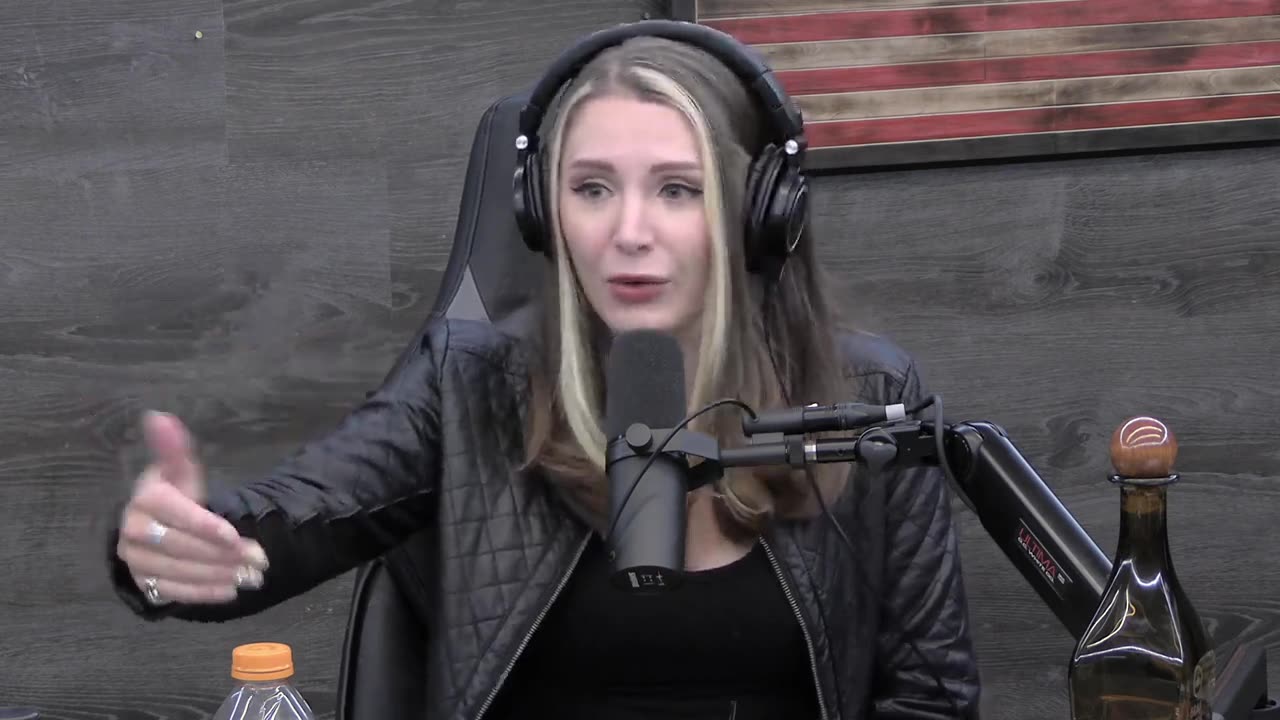 SHOOT DOWN PELOSI's Plane w/ Lauren Southern