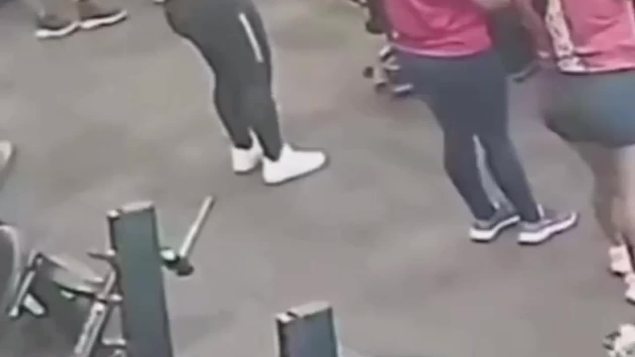 Gym Fail – Girl Falls on Guy During Workout