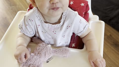 Mommy & Baby Kayla Make Funny Fart Sounds 😂