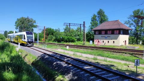 Os KD opuszcza stację Jelenia Góra..kierunek Karpacz