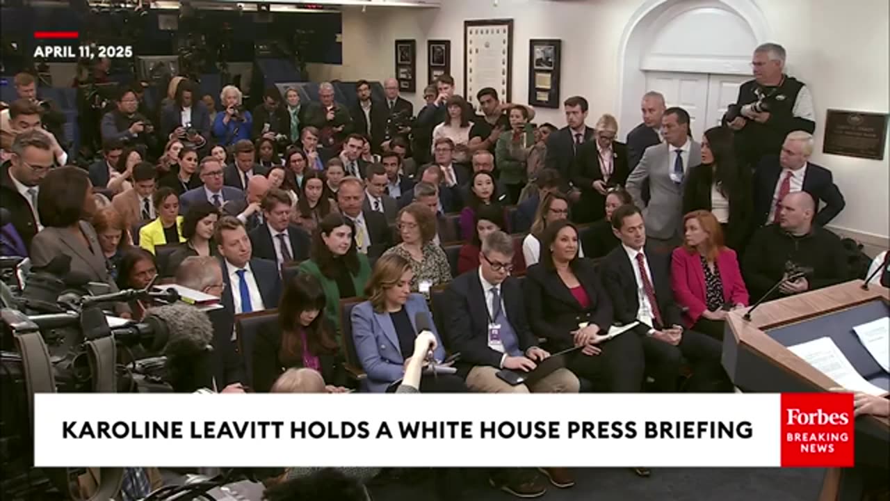 Karoline Leavitt Holds White House Press Briefing As US-China Tariff War Intensifies 11/04/25
