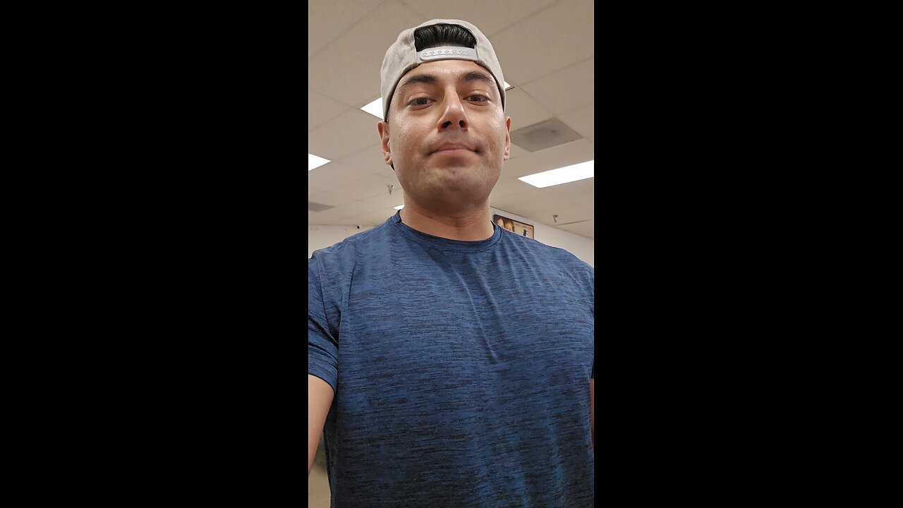 Back at the thrift store #thriftshop #salvationarmy #goodwill #store #buy #goodfinds