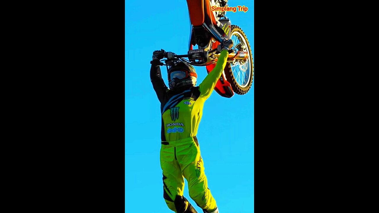 Simplang Trip 129: Motorbike exhibition jump became pull ups exercise.