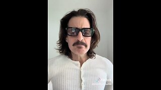 Jonathan Roumie new look