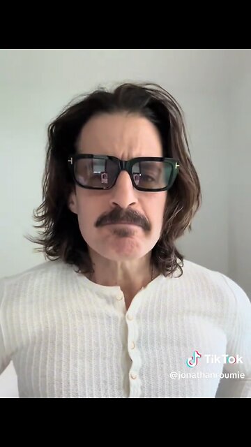 Jonathan Roumie new look