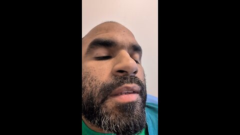 filler content not looking at the time