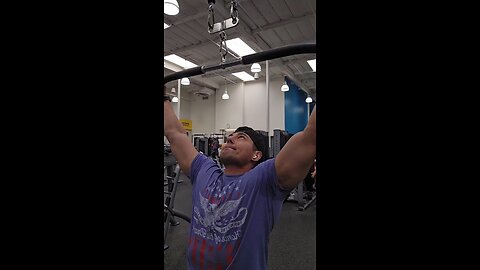Wide grip lat pull down ##lafitness #chuzefitness #24hourfitness #fitness19 ##planetfitness