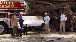 JUST IN: POTUS, FLOTUS, & Gov Greg Abbott meet w/ 1st responders in Kerrville, Texas