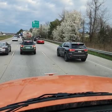 KNUCKLEHEAD #ourtruckinglife #truckdrivers #reallifetruckers #truckdriver #atruckerslife #trucker