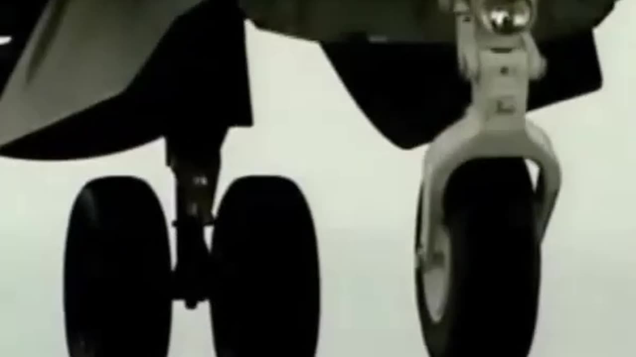 Insane Harrier Jump Jet Hovering #fighterjet #Flying #Aviation #Pilot #AeroArduino